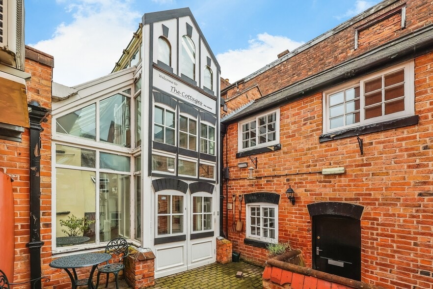 54 King St, Leicester to rent - Building Photo - Image 2 of 4