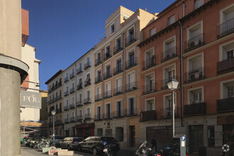 Calle Pelayo, 17, Madrid, Madrid for sale Primary Photo- Image 1 of 4