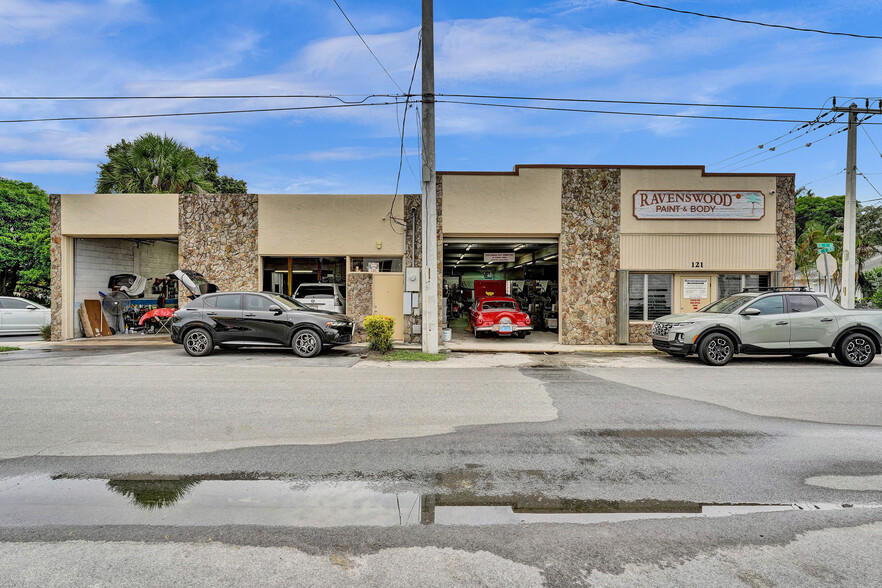 121 SE 1st Ave, Dania Beach, FL for sale - Building Photo - Image 1 of 48