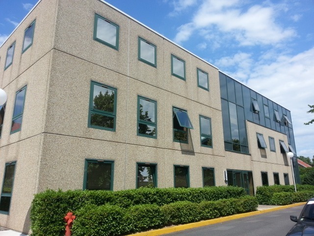 105 Chemin De Ronde, Croissy-sur-Seine to rent Building Photo- Image 1 of 4