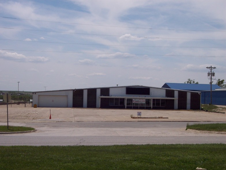 1407 W U.S. Highway 30, Carroll, IA for sale - Primary Photo - Image 1 of 1