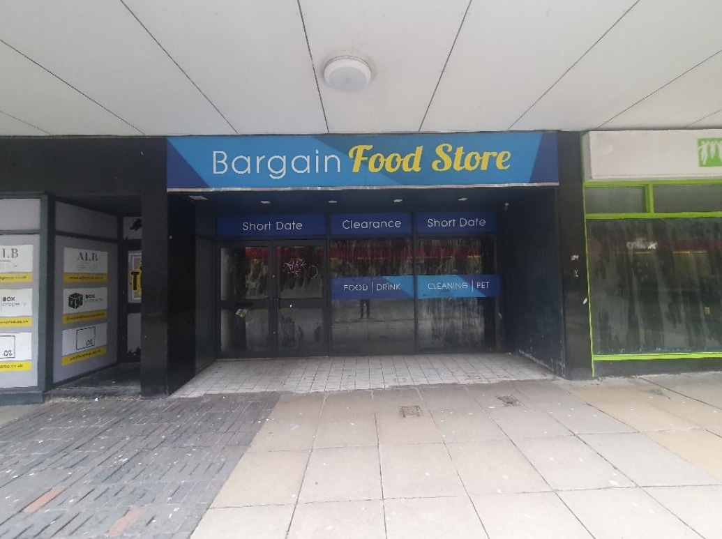 108-110 New St, Huddersfield to rent Building Photo- Image 1 of 2