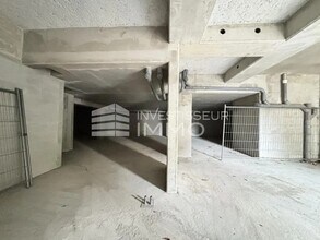 Retail in Saintry-sur-Seine to rent Interior Photo- Image 2 of 5