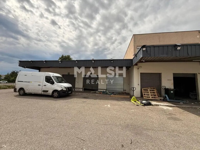 Light Industrial in Vaulx-en-Velin for sale - Building Photo - Image 1 of 19
