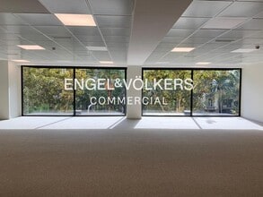 Office in Barcelona, Barcelona to rent Interior Photo- Image 1 of 9