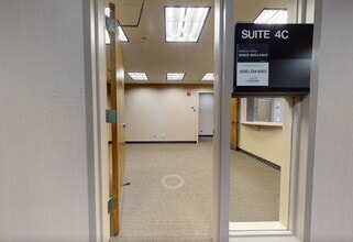 3825 Highland Ave, Downers Grove, IL to rent Matterport 3D Scan- Image 1 of 2