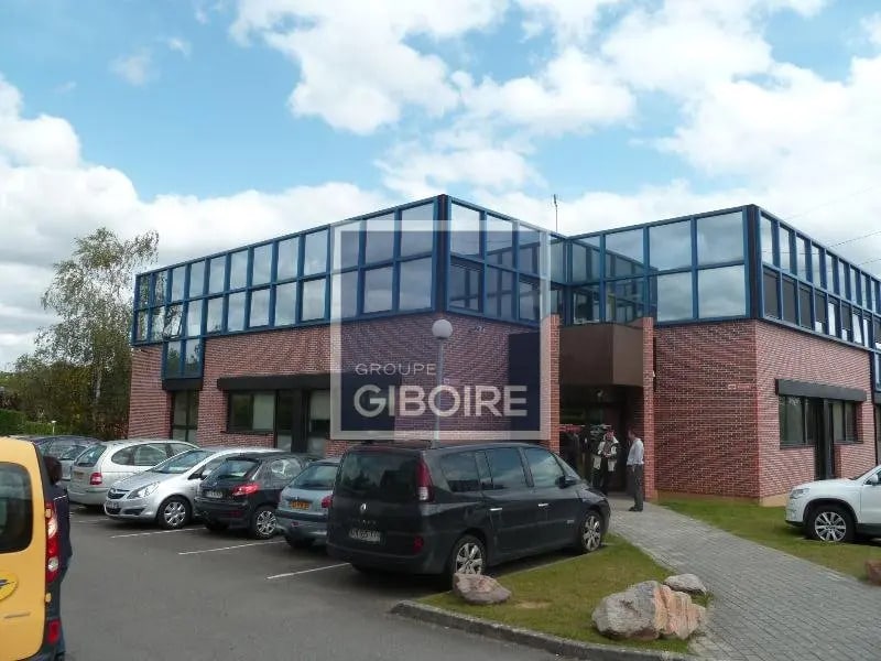 Location Bureaux 123 m² - Photo 1
