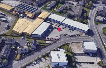 Sticker Ln, Bradford to rent Aerial- Image 2 of 3