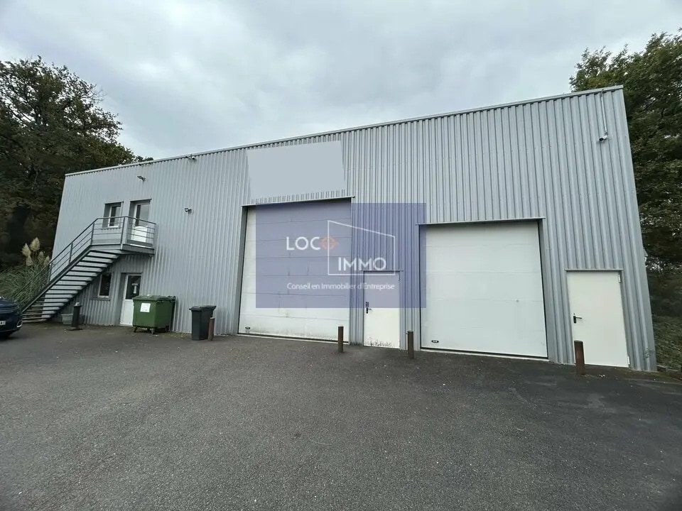 Light Industrial in Pessac to rent Building Photo- Image 1 of 12