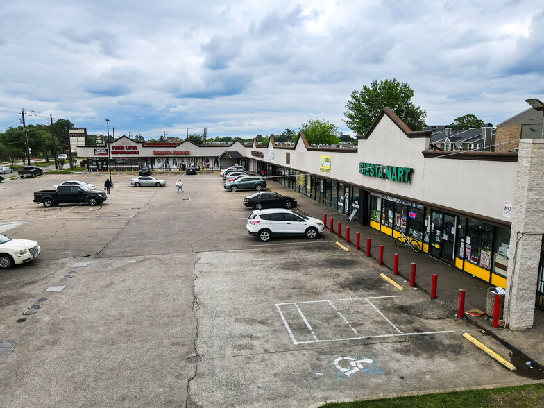 6002 Antoine Dr, Houston, TX for rent - Building Photo - Image 3 of 5