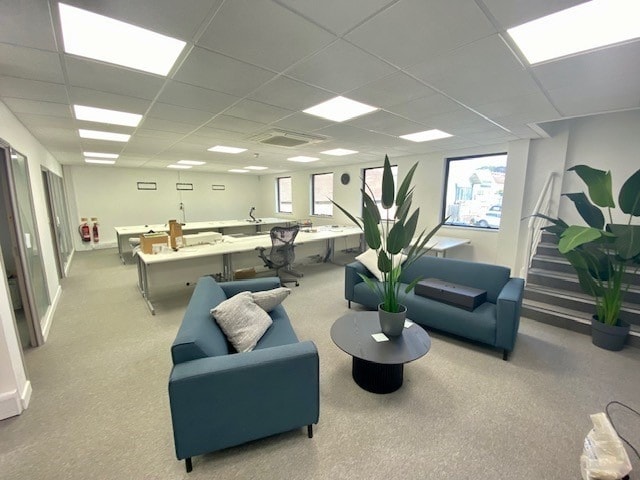 6 London Rd, Newbury to rent Interior Photo- Image 1 of 6