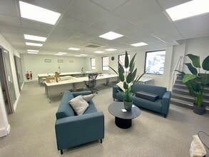 6 London Rd, Newbury to rent Interior Photo- Image 1 of 6