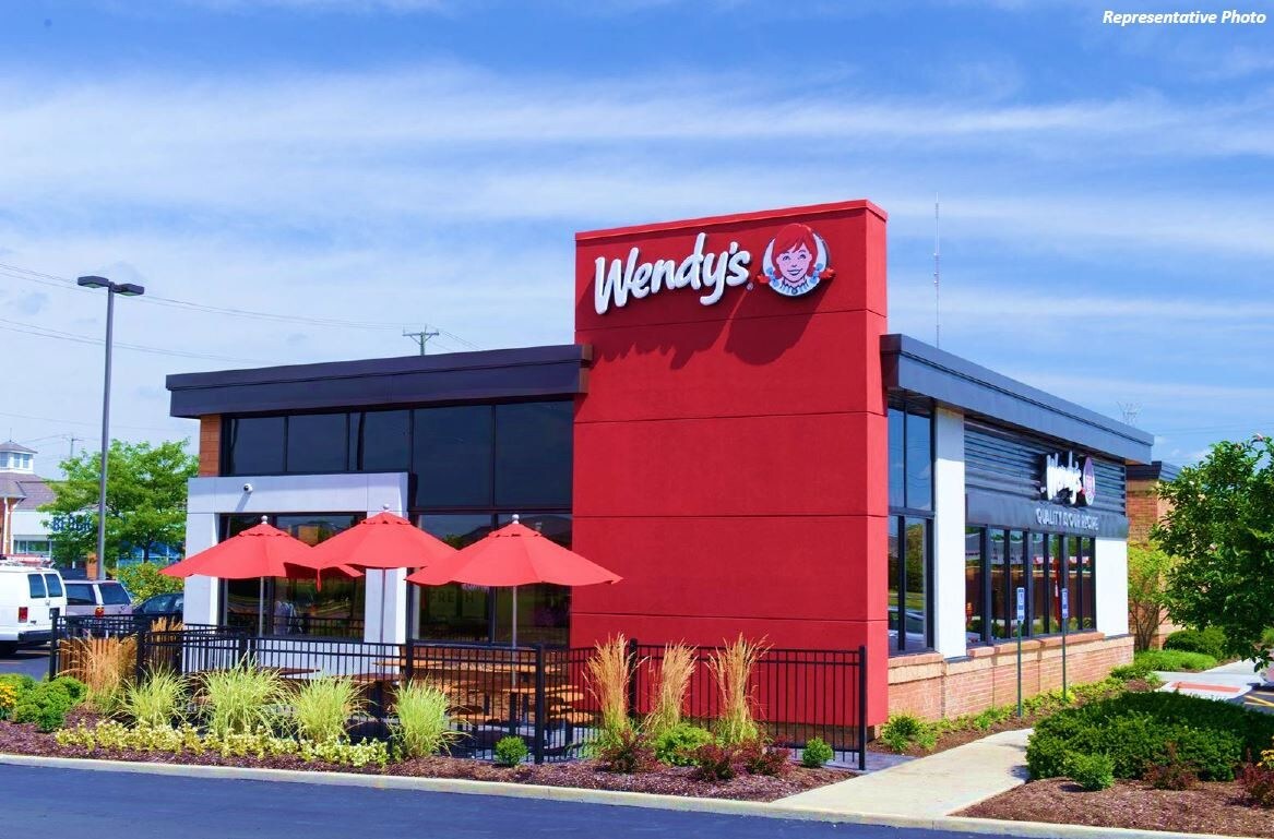 301 W Hively Ave, Elkhart, IN for sale Building Photo- Image 1 of 1