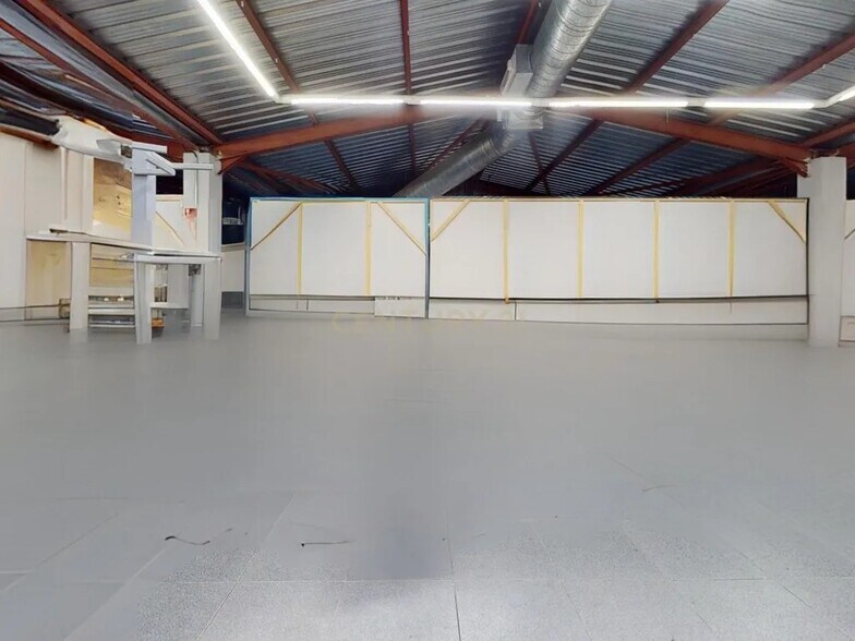 Industrial in Alcalá de Henares, Madrid for sale - Building Photo - Image 3 of 12