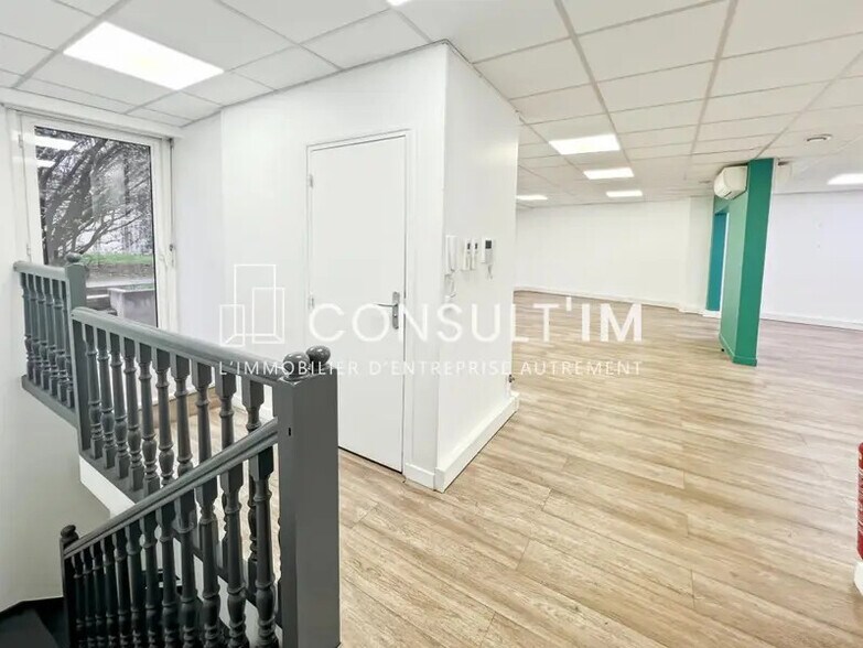 65 Rue De La Saussière, Boulogne-Billancourt to rent - Interior Photo - Image 3 of 8