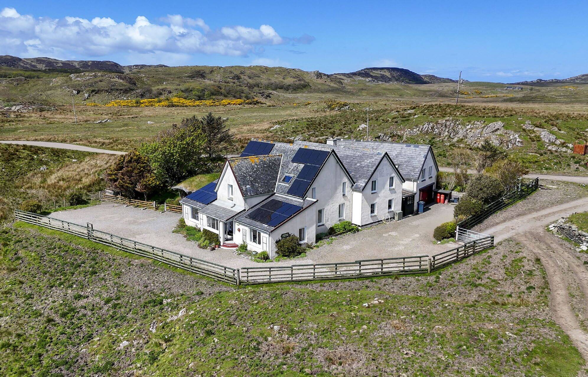 Ardachy Guest House And Self Catering Unit, Isle Of Mull for sale Building Photo- Image 1 of 19
