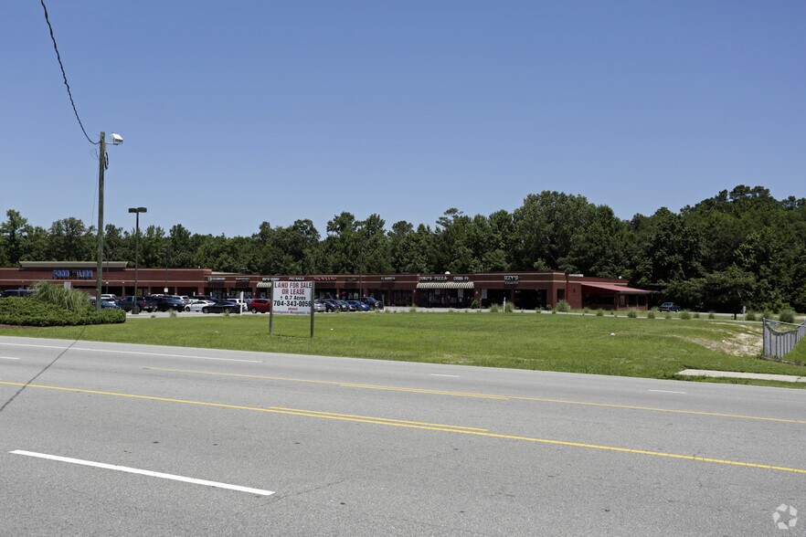 120 Andrews Rd, Fayetteville 28311 Andrews Commons UK