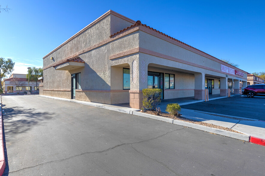 2991 W Lake Mead Blvd, North Las Vegas, NV for rent - Building Photo - Image 2 of 7