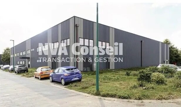 Industrial in Saint-Ouen-l'Aumône to rent Building Photo- Image 1 of 8