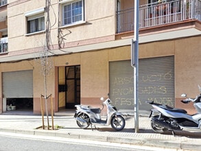 Retail in Esplugues de Llobregat, Barcelona to rent Interior Photo- Image 1 of 10
