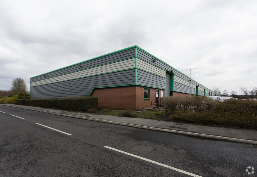 Willowbridge Way, Castleford for sale - Building Photo - Image 1 of 1