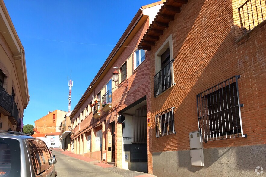 Calle De La Paloma, 40, Algete, Madrid for sale - Building Photo - Image 2 of 2