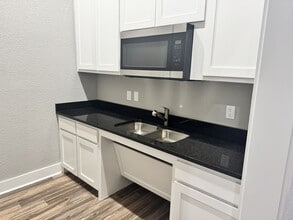 5899 Preston Rd, Frisco, TX to rent Interior Photo- Image 2 of 6