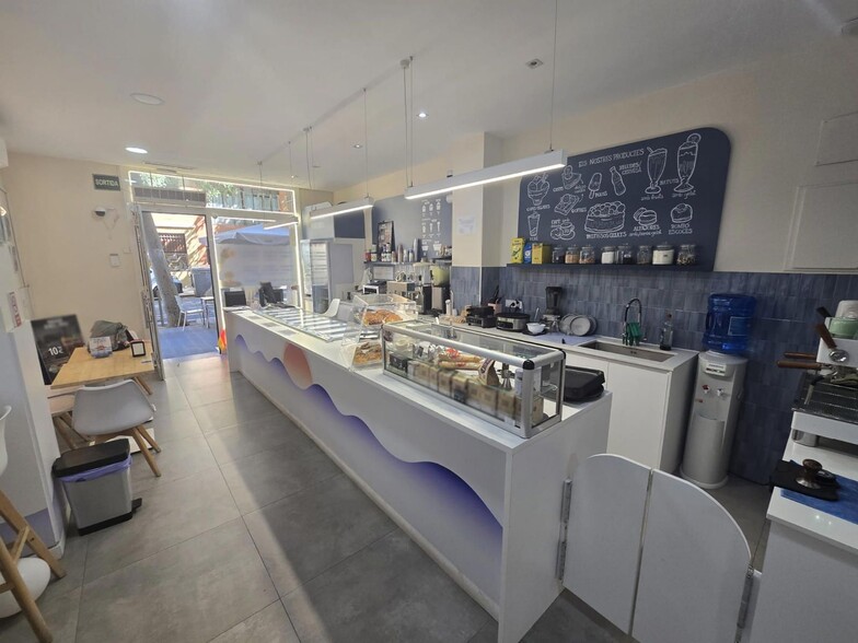 Retail in Barcelona, Barcelona to rent - Interior Photo - Image 1 of 1