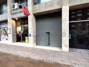 Retail in Barcelona, Barcelona to rent Interior Photo- Image 2 of 14