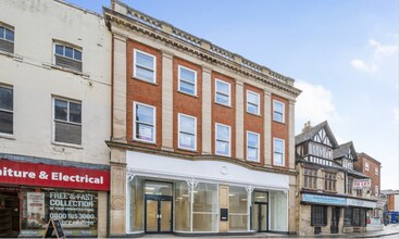 10 High St, Grantham to rent Building Photo- Image 2 of 7