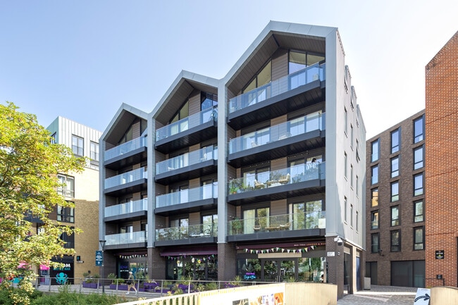 More details for Drapers Yard, London - Retail to Rent