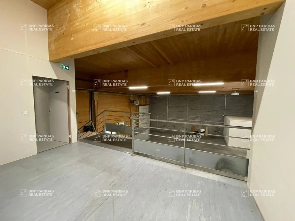 Location Local d'activités 120 m² à 1 195 m² - Photo 1