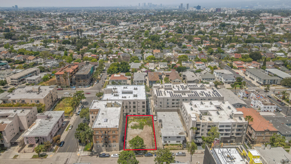 933 S Gramercy Pl, Los Angeles, CA for sale - Building Photo - Image 3 of 12