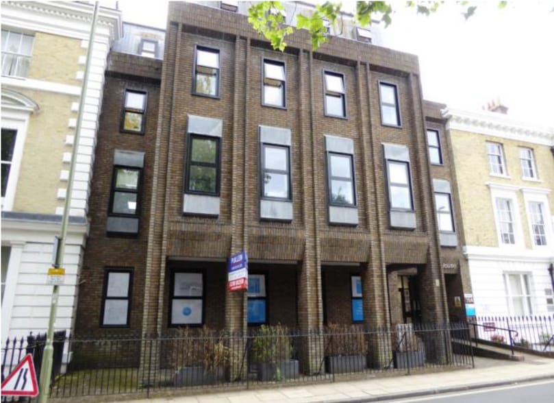 39A Southgate St, Winchester to rent - Building Photo - Image 2 of 2