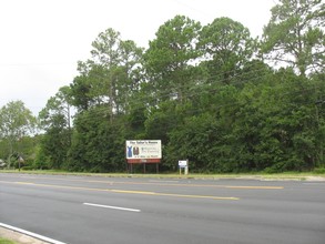 1015 Charlie Smith Sr Hwy, Saint Marys, GA for sale Primary Photo- Image 1 of 17