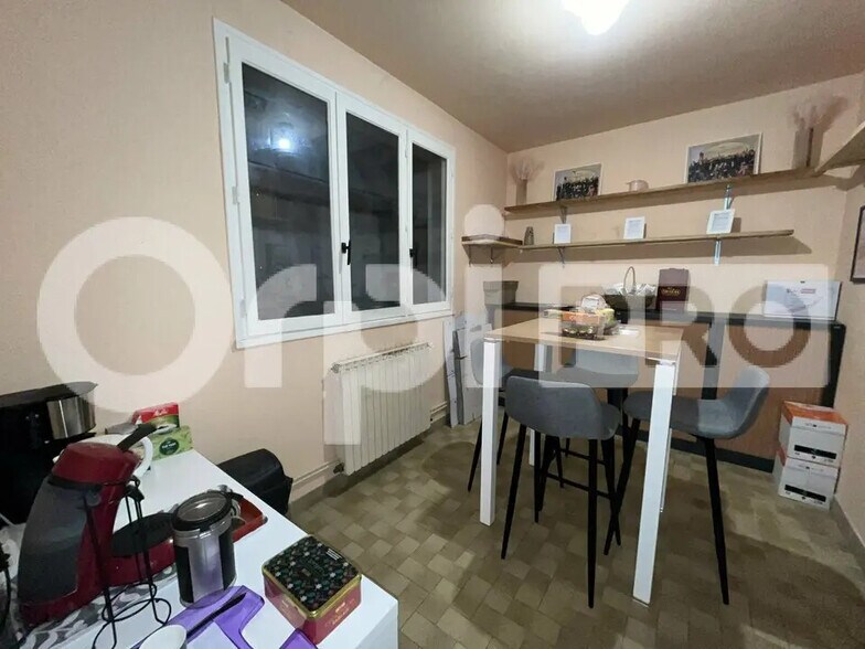 Office in Montmarault for sale - Interior Photo - Image 3 of 5