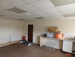 3A Darklake Vw, Plymouth to rent Interior Photo- Image 2 of 2
