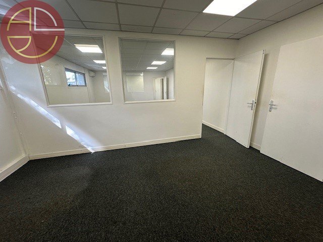 Office in Balma to rent - Interior Photo - Image 1 of 4