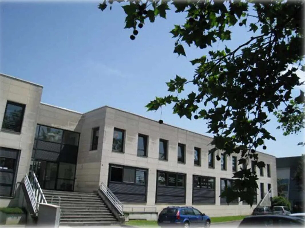 Office in Lognes to rent Building Photo- Image 1 of 10