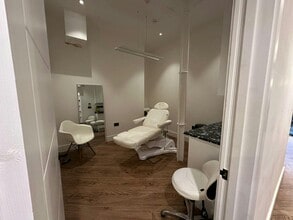 150B Commercial St, London to rent Interior Photo- Image 2 of 6