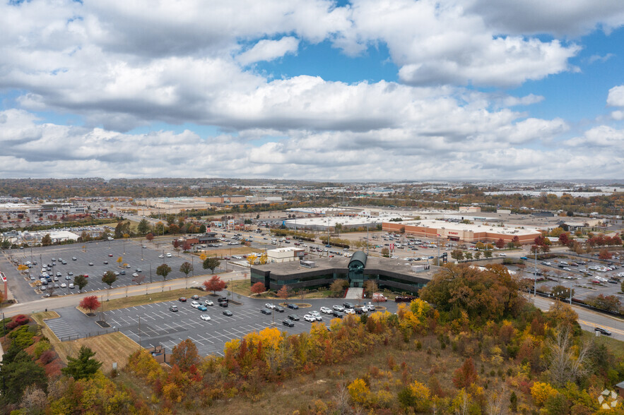 11590 Century Blvd, Springdale, OH for rent - Aerial - Image 3 of 3