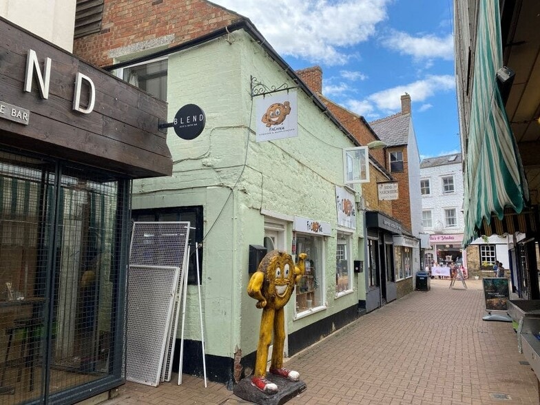 37-38 Church Ln, Banbury to rent - Building Photo - Image 2 of 7