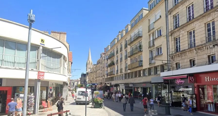 Location Commerce 183 m² - Photo 1