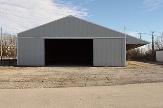 104 St. Clair Ave, East Saint Louis, IL for rent Building Photo- Image 1 of 9