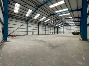 Dengemarsh Rd, Lydd to rent Interior Photo- Image 1 of 2