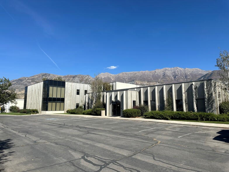 786 N Geneva Rd, Lindon, UT for rent - Building Photo - Image 1 of 6