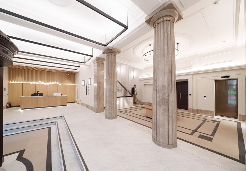 16 St Martins Le Grand, London to rent - Building Photo - Image 3 of 18