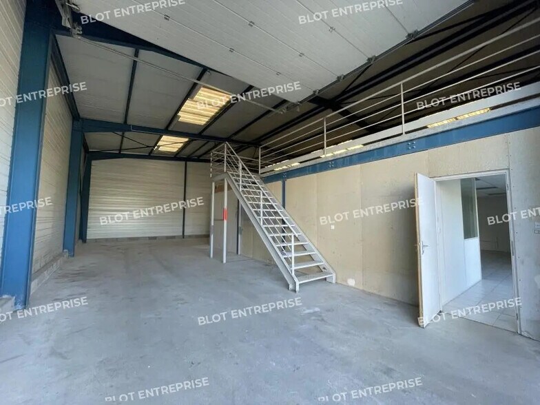 Office in Orvault to rent - Interior Photo - Image 3 of 8