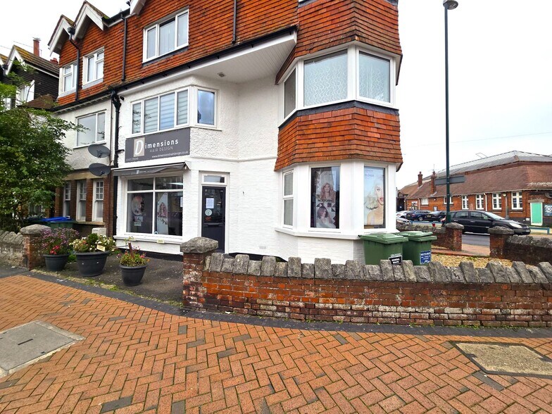 2 Linden Rd, Bognor Regis for sale - Primary Photo - Image 1 of 1