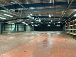 17 Cloberfield, Milngavie to rent Interior Photo- Image 2 of 4